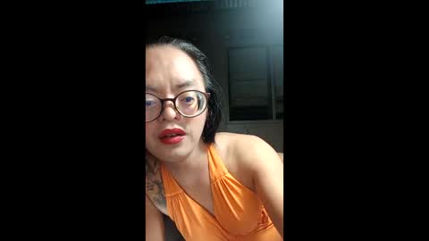 Jean online show from May 26, 3:41 pm