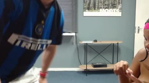 JamesJan van Rebel online show from December 5, 7:27 am