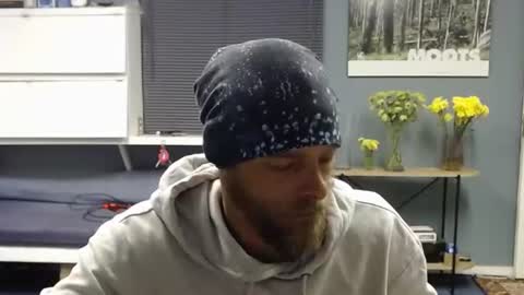 JamesJan van Rebel online show from September 28, 5:13 am