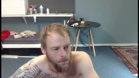 JamesJan van Rebel online show from April 6, 4:46 am