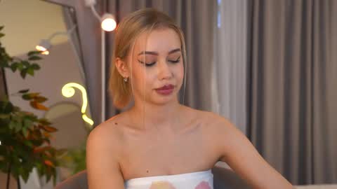 Jenny online show from May 22, 8:21 am