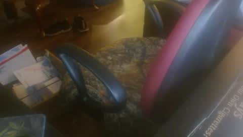 Snapshot of jksurf chatting on December 27, 9:22 pm me online show from December 27, 9:22 pm