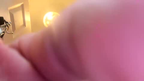 Snapshot of jlovindemsm chatting on March 17, 6:55 pm Jimmy online show from March 17, 6:55 pm