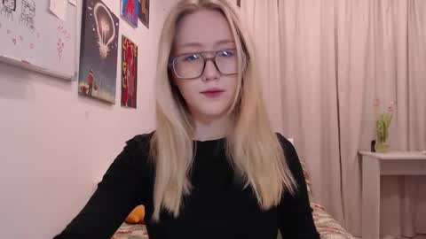joan_kiss online show from February 19, 6:48 pm