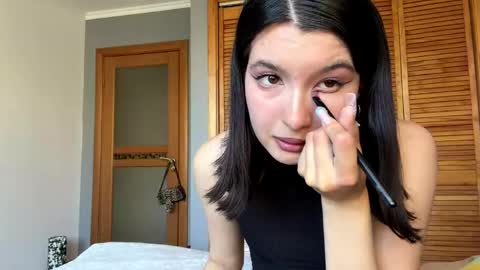 joanaphippin online show from May 21, 7:37 am