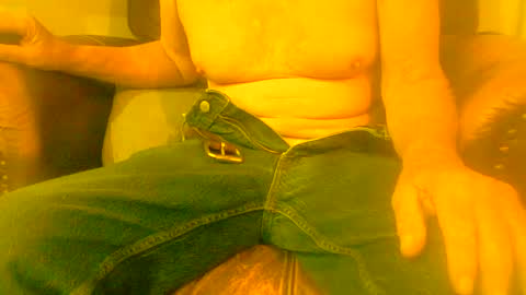 Snapshot of joeblow61616 chatting on February 7, 1:43 pm joeblow61616 online show from February 7, 1:43 pm