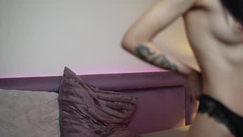  Joelle  online show from November 12, 9:47 pm