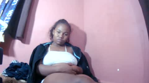 joenah012 online show from July 15, 11:21 pm