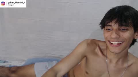 Snapshot of johan_mancini_r chatting on February 13, 8:05 pm johan_mancini_r online show from February 13, 8:05 pm