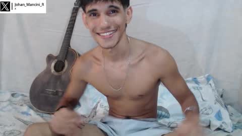 Snapshot of johan_mancini_r chatting on March 13, 7:09 pm johan_mancini_r online show from March 13, 7:09 pm