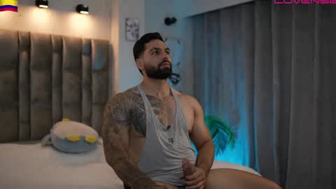 john online show from April 7, 10:31 pm