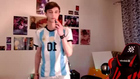 john_winx online show from May 23, 4:11 pm