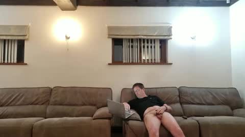 johnathan_stuart33 online show from June 1, 11:39 pm