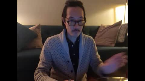 Snapshot of johneelicks chatting on February 7, 9:13 am Johnee online show from February 7, 9:13 am