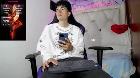 johnny_cagee online show from March 24, 4:39 am