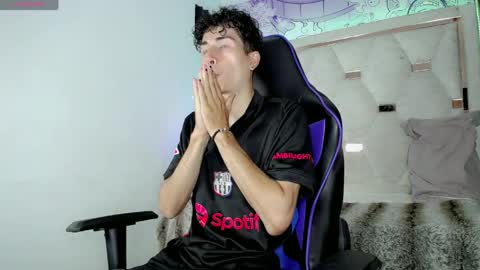 johnny_cagee online show from April 11, 3:55 am