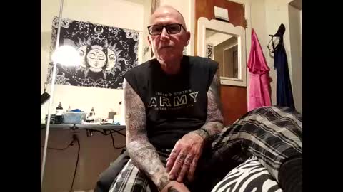 Master online show from February 20, 10:10 pm