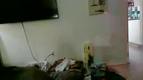 Snapshot of johnsonmcbain chatting on December 2, 11:18 pm johnsonmcbain online show from December 2, 11:18 pm