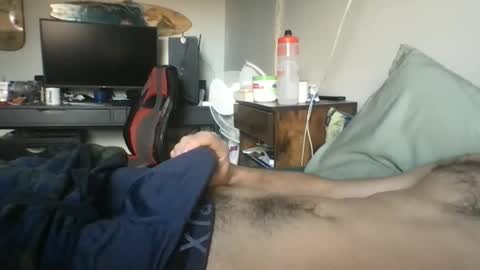 johntizzz online show from December 1, 5:29 pm