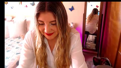 Jolie Mature online show from February 1, 7:01 pm