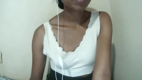 joliekah27 online show from March 21, 8:19 am