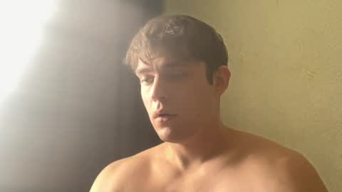 Snapshot of jon3983 chatting on April 11, 8:29 am jon3983 online show from April 11, 8:29 am