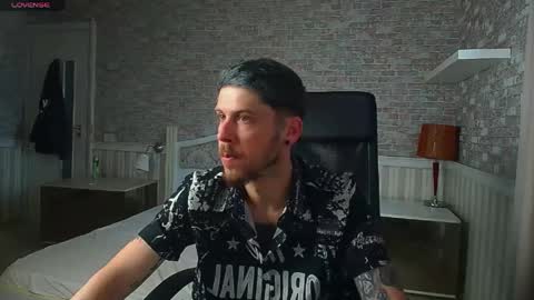 JonahShaw online show from May 31, 4:31 am