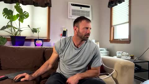 Snapshot of jonariesxxx chatting on April 26, 12:47 pm Jon Aries online show from April 26, 12:47 pm