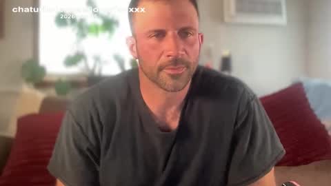 Snapshot of jonariesxxx chatting on May 5, 8:06 pm Jon Aries online show from May 5, 8:06 pm