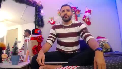  JONAS BEARD  online show from December 13, 7:53 pm