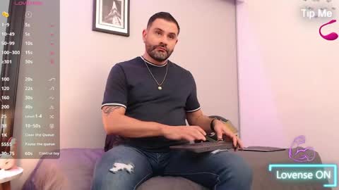 Snapshot of jonas_beard1 chatting on June 10, 3:11 pm JONAS BEARD online show from June 10, 3:11 pm