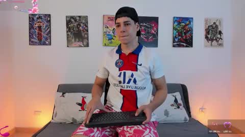 Instagram jonathanfit14 online show from January 13, 10:04 pm