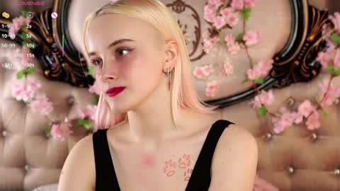 Alice online show from April 10, 11:04 am