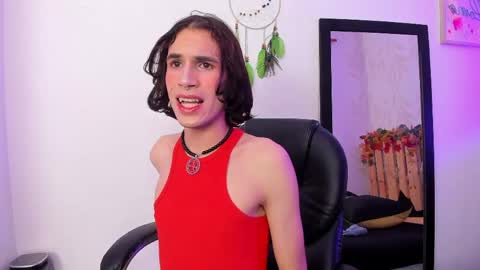 Snapshot of jonny_gilbert chatting on April 11, 9:08 pm jonny_gilbert online show from April 11, 9:08 pm