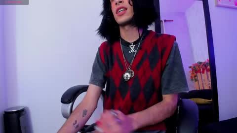 Snapshot of jonny_gilbert chatting on April 14, 9:54 pm jonny_gilbert online show from April 14, 9:54 pm