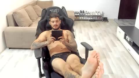 jonnyporn1 online show from September 10, 9:59 pm