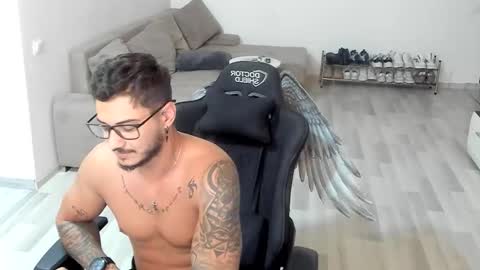 jonnyporn1 online show from September 24, 11:02 am