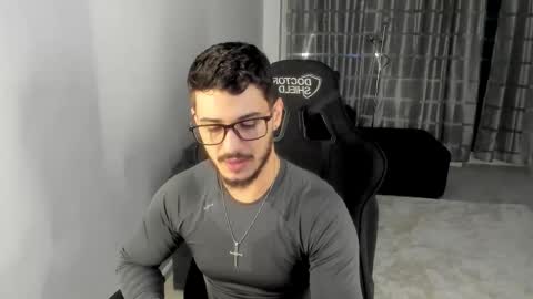 jonnyporn1 online show from February 21, 11:39 pm