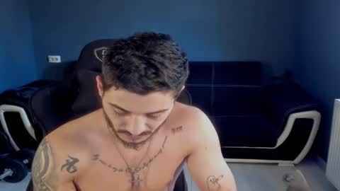 jonnyporn1 online show from March 6, 9:28 am