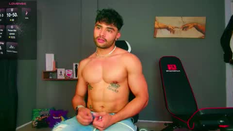 JordanRossie online show from February 20, 9:15 pm