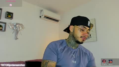 Jordan Smith online show from January 15, 9:18 pm