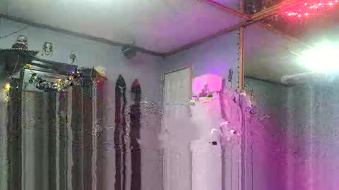 Snapshot of josavaho235836 chatting on February 17, 2:19 am Joey Amy online show from February 17, 2:19 am