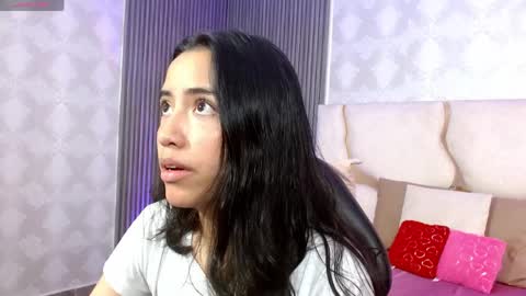 Joselyn  online show from April 10, 12:32 pm