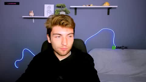 joseph_bear_ online show from October 1, 7:09 pm