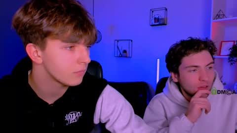 joseph_bear_ online show from February 7, 10:08 am