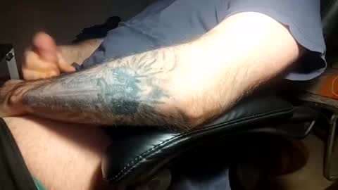 Snapshot of joseph_darsy chatting on May 1, 2:38 am joseph_darsy online show from May 1, 2:38 am