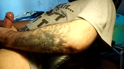 Snapshot of joseph_darsy chatting on June 15, 3:58 pm joseph_darsy online show from June 15, 3:58 pm