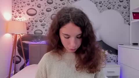 Snapshot of josephinerowe chatting on May 11, 12:11 pm Josephine online show from May 11, 12:11 pm