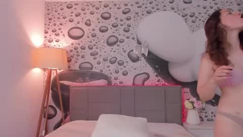 Snapshot of josephinerowe chatting on May 25, 12:33 pm Josephine online show from May 25, 12:33 pm