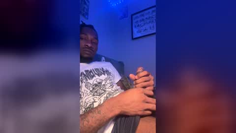 josephlongwat29 online show from May 25, 12:05 am
